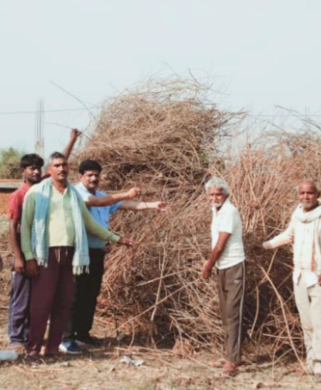 आपसी प्रेम और भाईचारा की सीख देता है रंगों का पर्व, ऐसे हो रही नौगढ में तैयारी