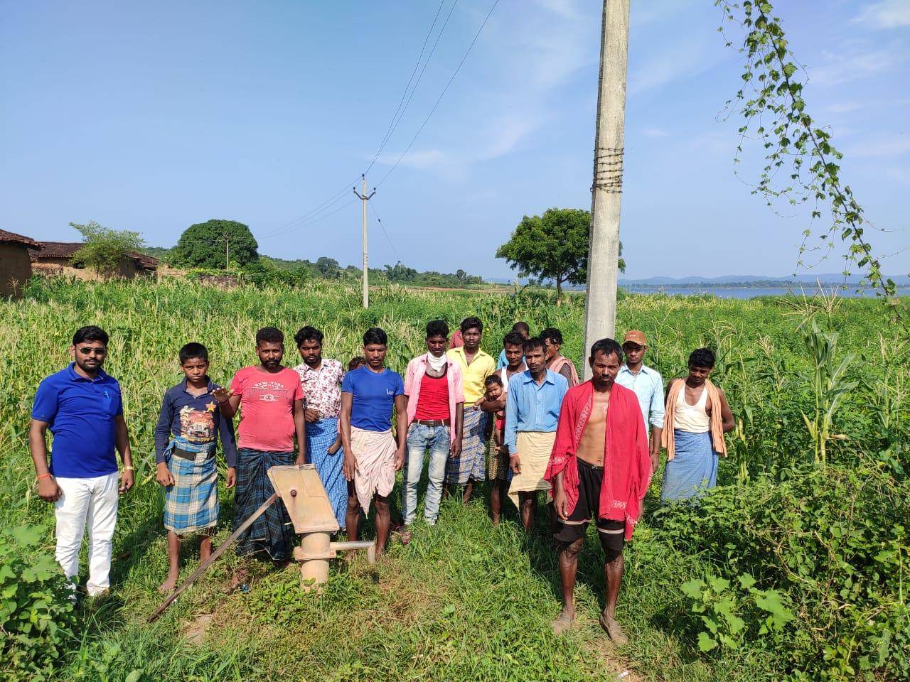 सेमर साधोपुर में 6 महीने से नहीं आ रही है बिजली, परेशान लोगों की कोई नहीं सुन रहा फरियाद