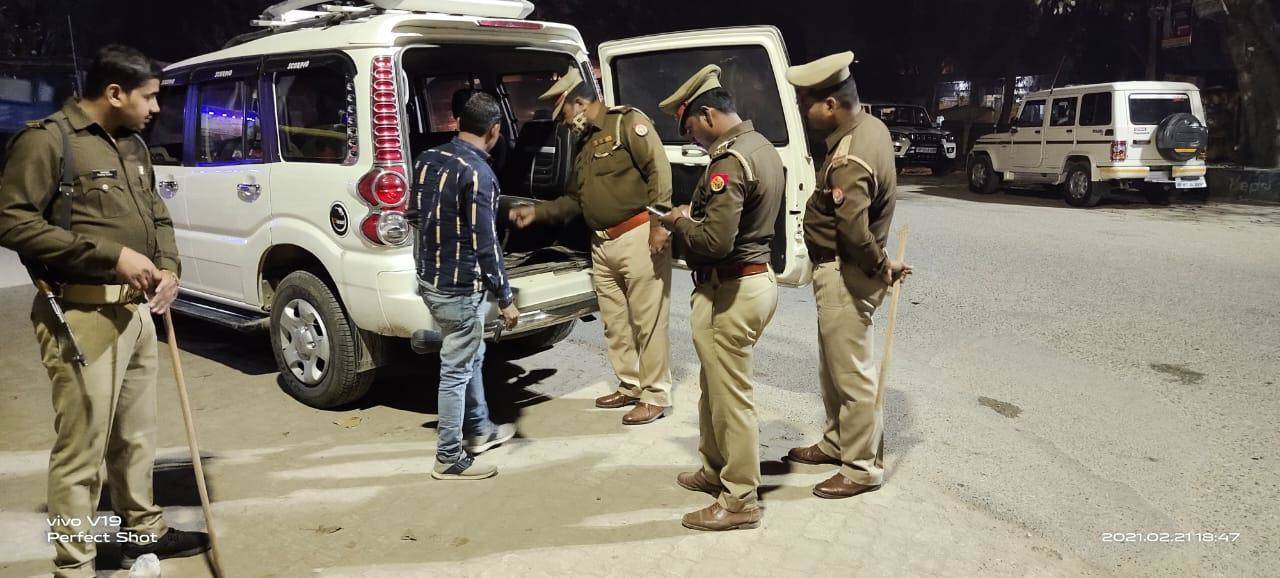 देखें तस्वीरें : पंचायत चुनावों की बढ़ती सक्रियता से बढ़ने लगी है पुलिस की चेकिंग, इन स्थानों पर फोकस