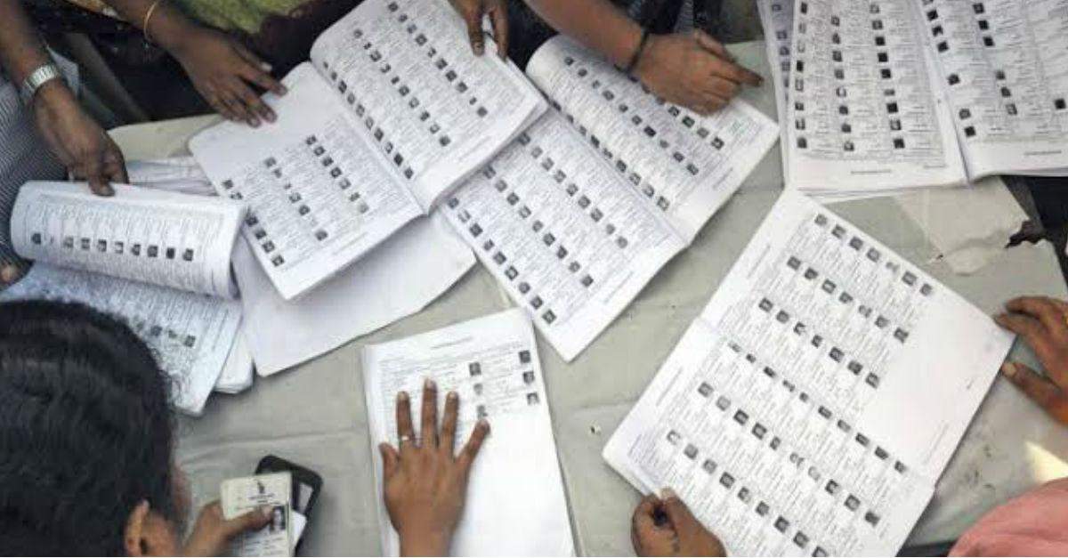 चंदौली जिले में शिक्षक व स्नातक निर्वाचन मतदाताओं के आए 16,650 आवेदन