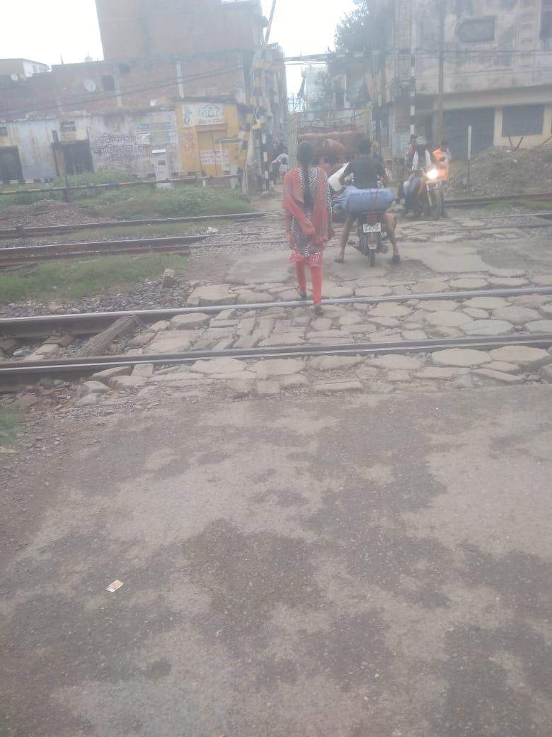 सैयदराजा बाजार की ऐतिहासिक रेलवे क्रॉसिंग को बंद करने की है योजना, बन रहा नया ROB