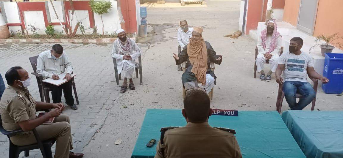 रमजान के पहले पुलिस ने शुरू की लोगों को समझाने की कवायद, घर में पढ़ें नमाज़