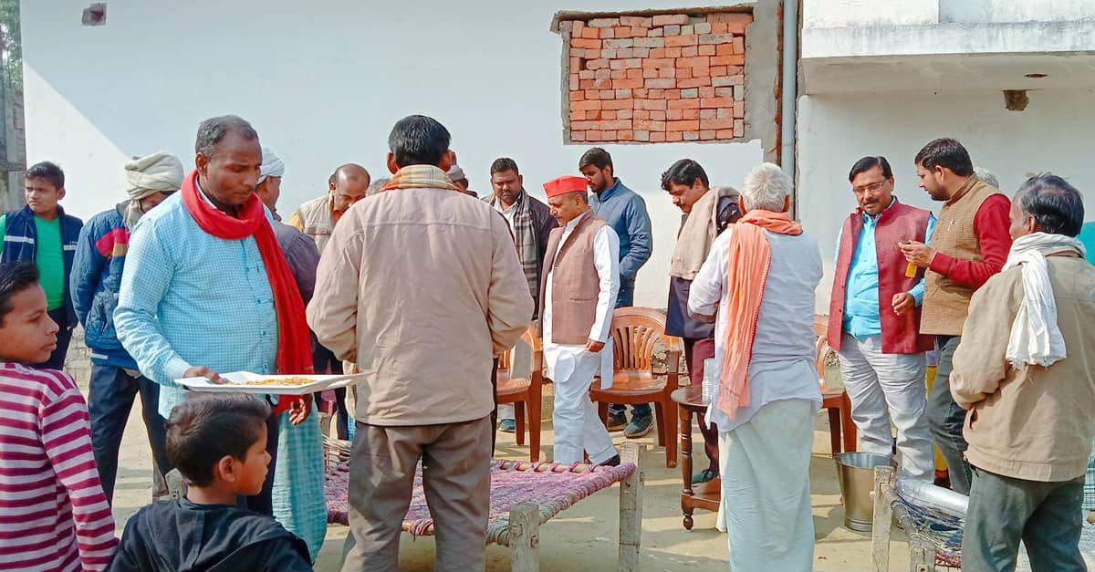 बाबूलाल समेत कई सपा नेता कर रहे किसान बिल के विरोध में कार्यक्रम व चौपाल