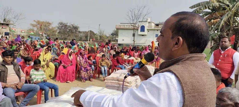 केंद्र सरकार किसान व नौजवान विरोधी : डीएन यादव
