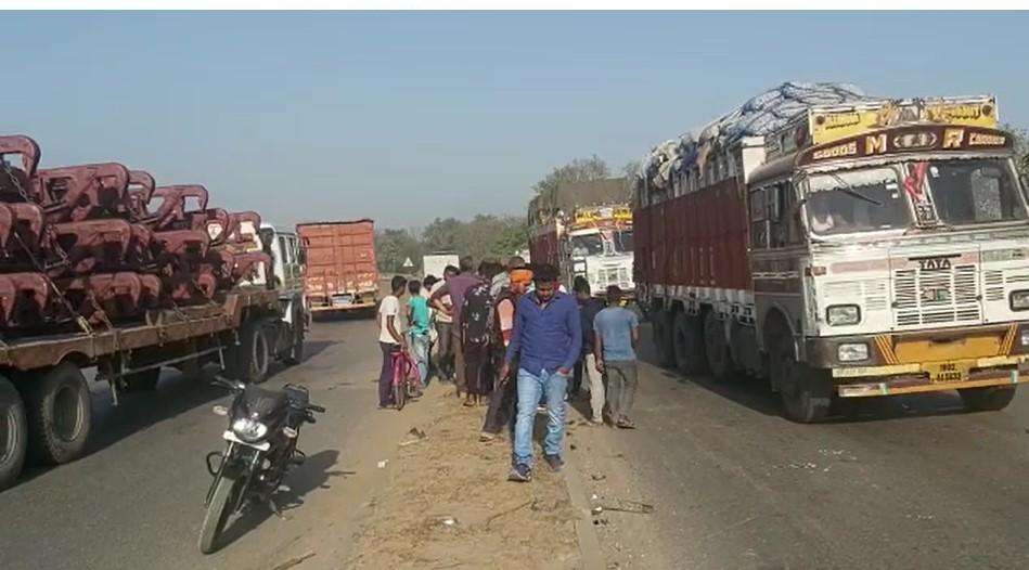 नौबतपुर में कार ने बाइक सवार को मारी टक्कर,  तीन लोग गम्भीर रूप से घायल
