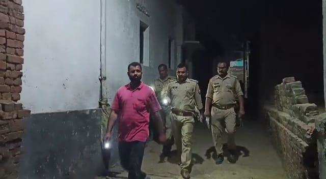 सोगाई गांव में तैनात है फोर्स, गांव के लोगों को पुलिस की खास चेतावनी