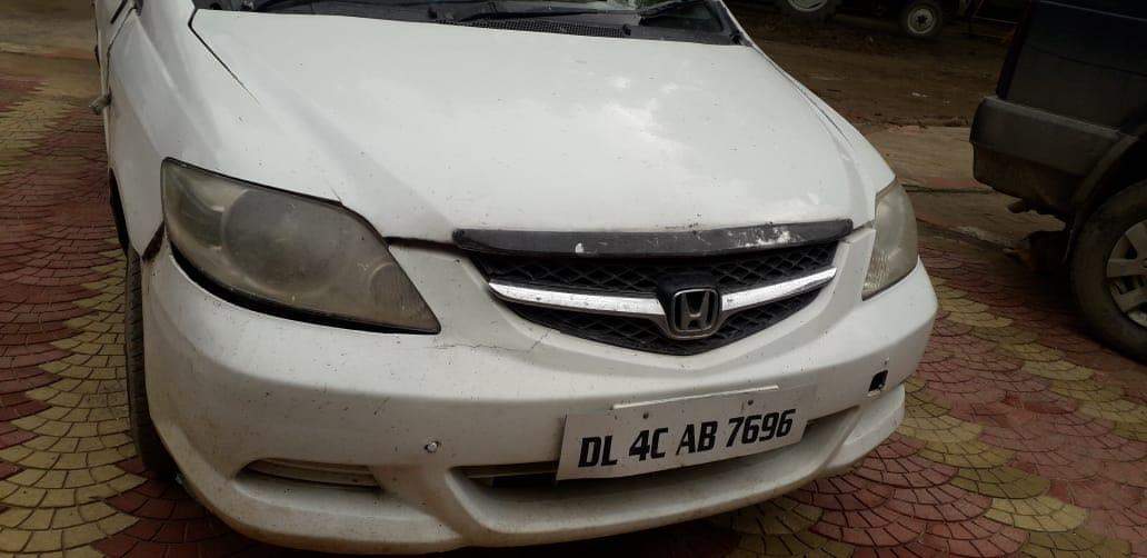 होण्डा कार में छुपा कर बिहार ले जा रहे थे शराब, सैयदराजा पुलिस ने पकड़ा