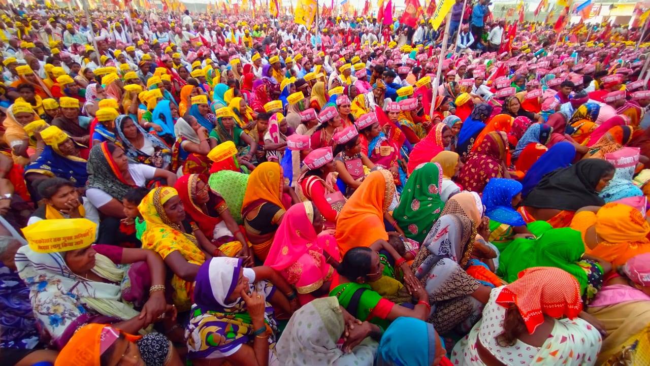 बाबू सिंह कुशवाहा को सुनने के लिए वाराणसी में उमड़ा जनसैलाब, विरोधियों के छूटे पसीने