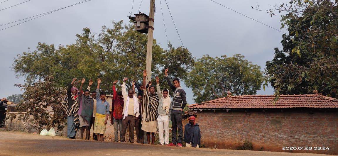 मरवटिया गांव के मुसहर बस्ती का कई दिनों से जला है ट्रांसफार्मर, JE साहेब हैं बेखबर