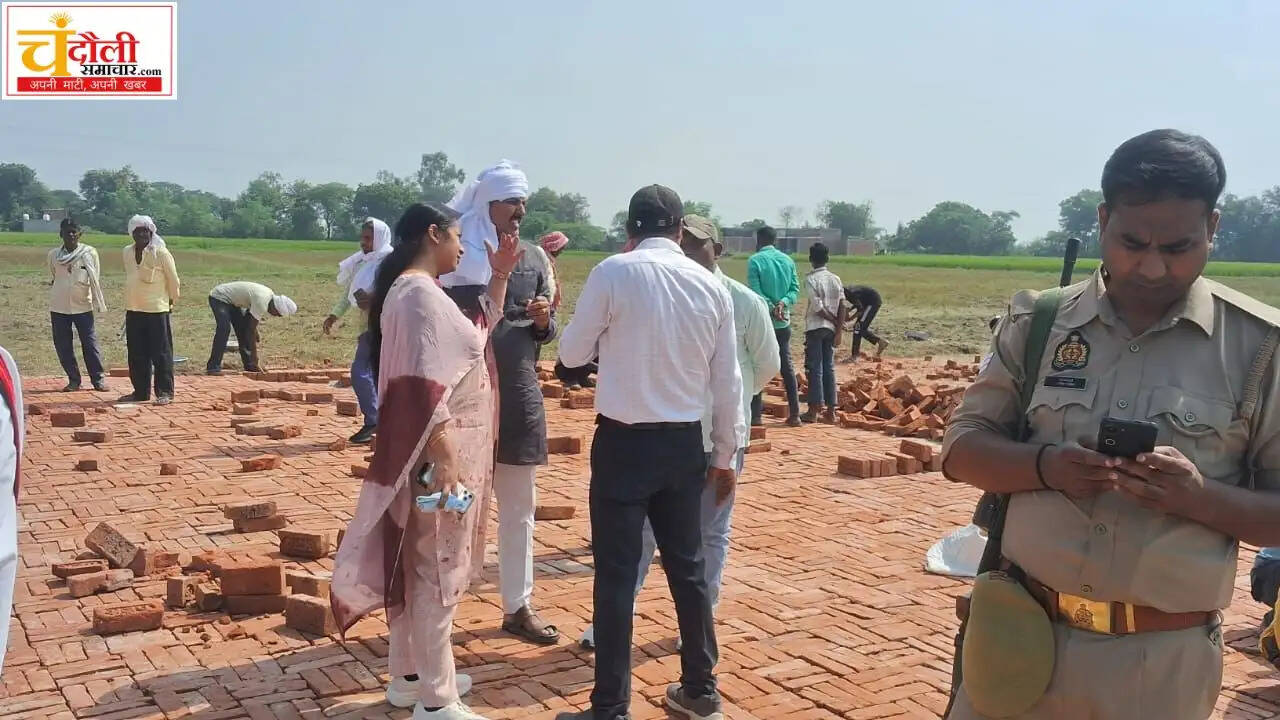 deputy-cm-brajesh-pathak-chandauli-dhanapur-visit-helipad-2026
