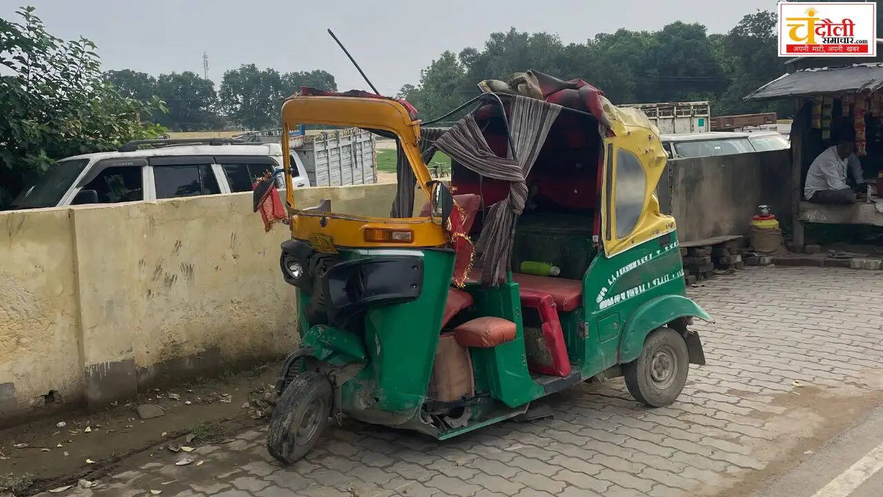 chandauli-news-balua-road-accident-scorpio-tempo-collision