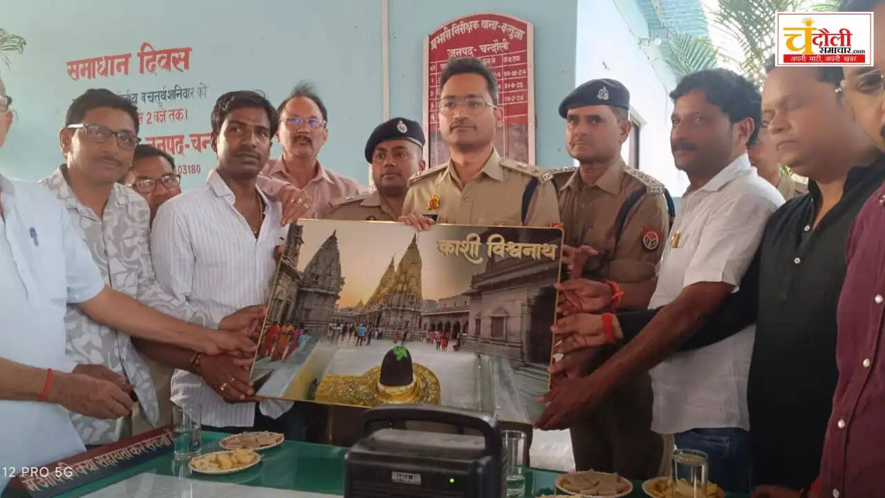 sp-akash-patel-balua-police-station-inspection