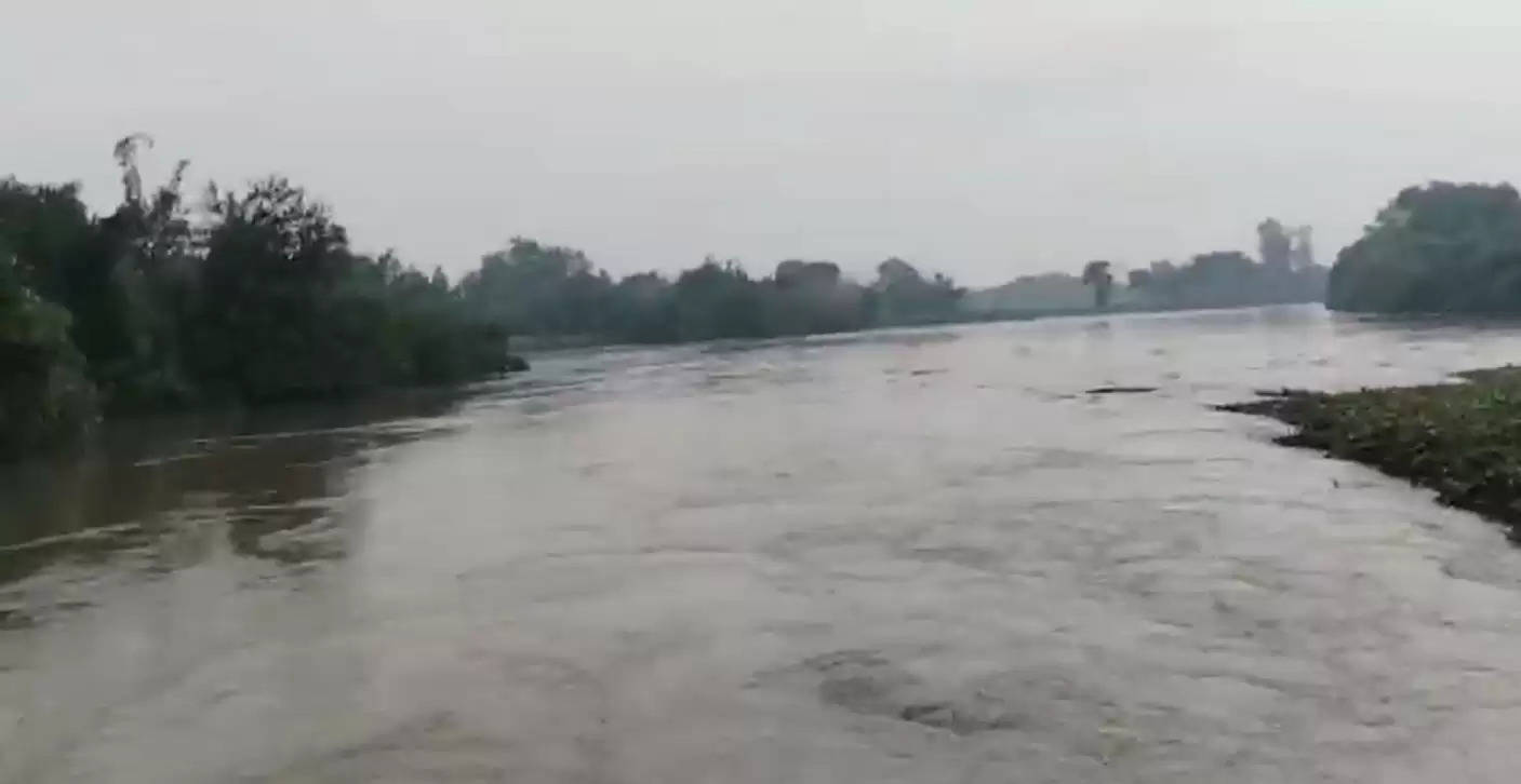 karmanasha bridge broken