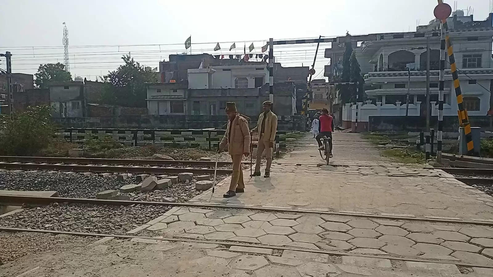 Police force at Saiyadraja station 