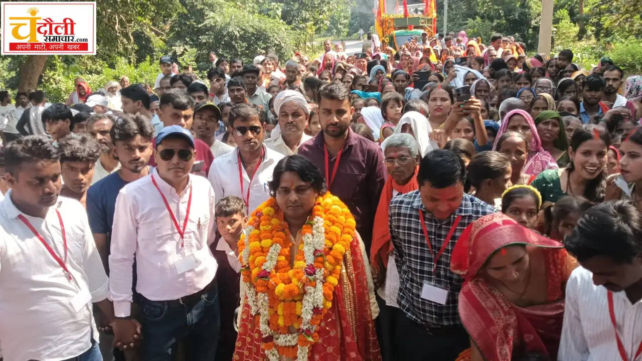 chakiya-gandhinagar-maa-durga-shringar-mahotsav-jhakni-bhandara