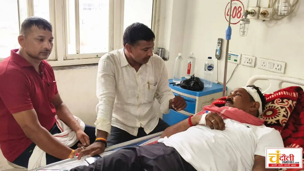 samajwadi-party-leaders-visit-virendra-yadav-hospital