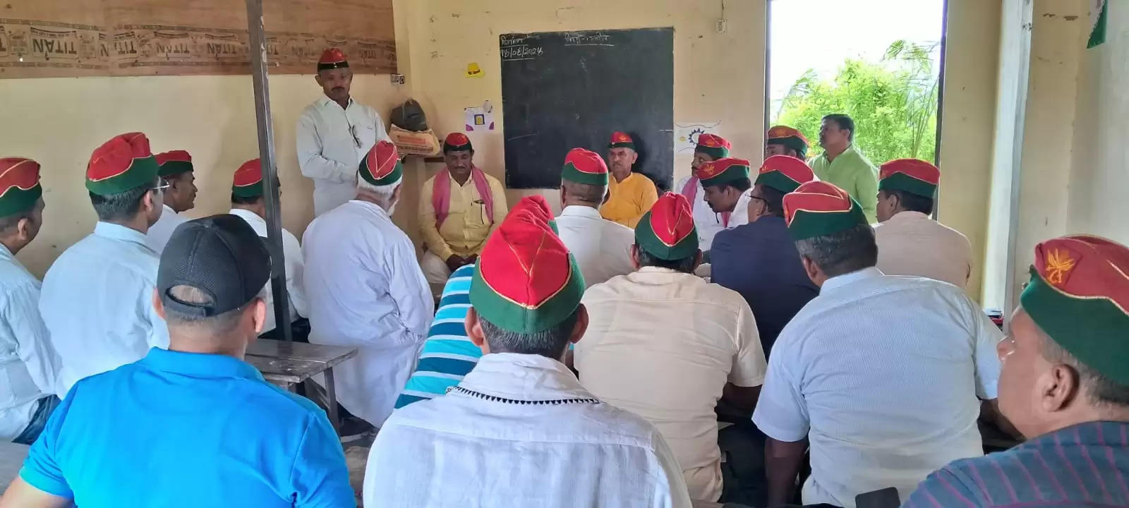 samajwadi party meeting upendra Fauji 