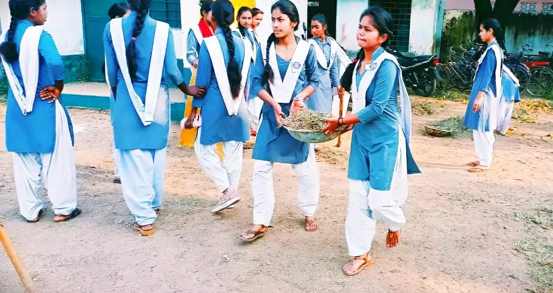 Volunteers cleaned the Durga temple complex