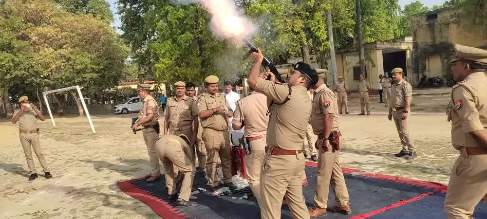 Chandauli Police Mock Drill Anti Riots Drill