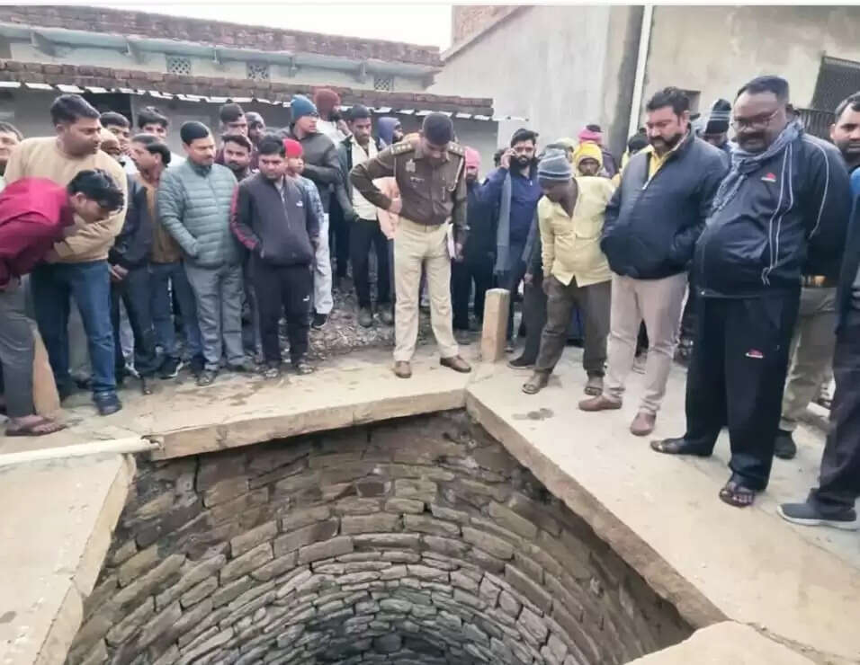 reliance electrician dead body, naugadh well body found,