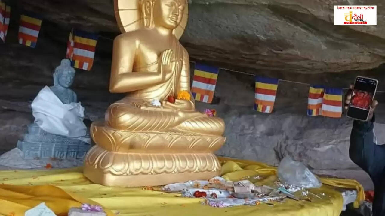 Ghurhupur Buddhist caves Chandauli history  International Buddhist tourism UP sites  Sushil Tripathi journalist discovery Ghurhupur  Vindhya range Buddhist heritage neglect