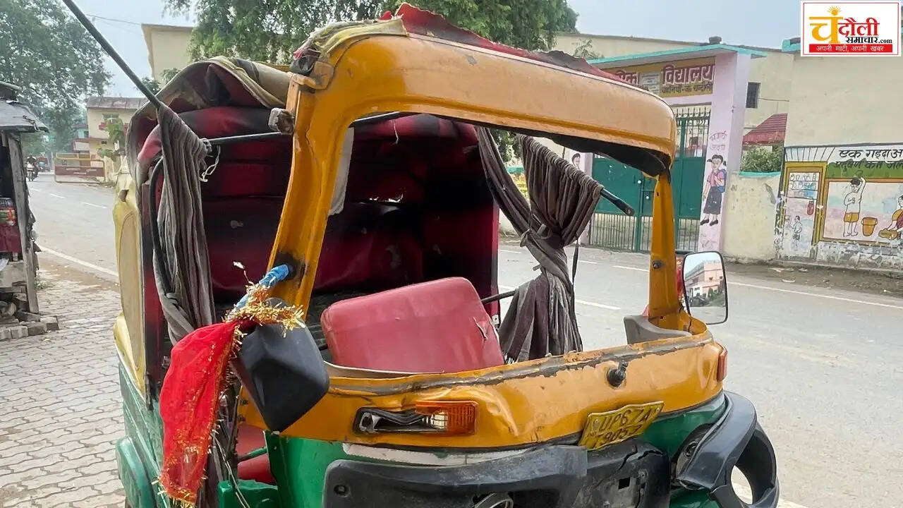 chandauli-news-balua-road-accident-scorpio-tempo-collision