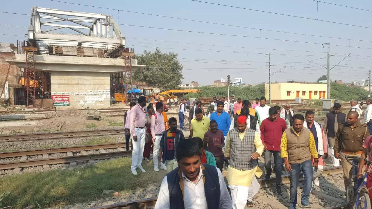 Manoj Singh W inspection Railway Over Bridge Chandauli