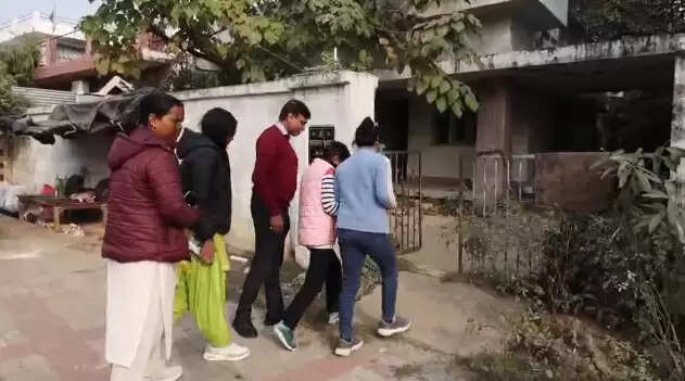 CM Yogi Adityanath Zero Tolerance Bhumafia  Major Bipin Chandra Bhatt daughter Anjana news  Chandauli Bhumafia Balram Yadav arrested  Indira Nagar Lucknow property dispute resolved  UP CM swift justice for soldier family