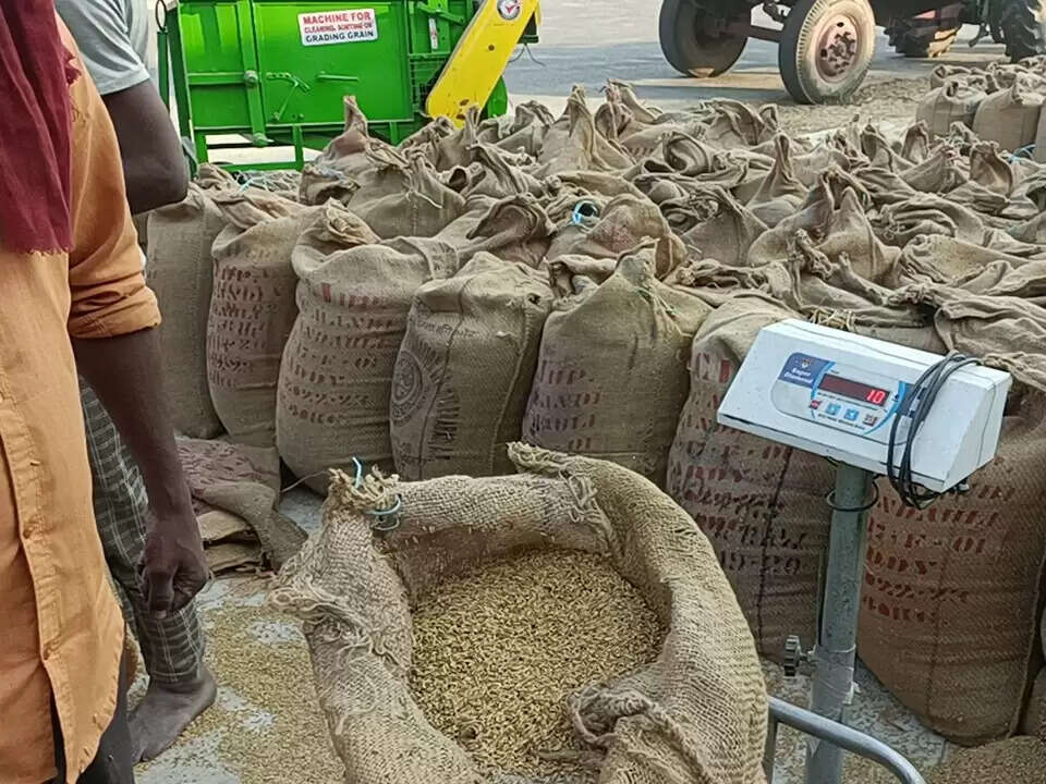 chandauli-paddy-procurement-delay