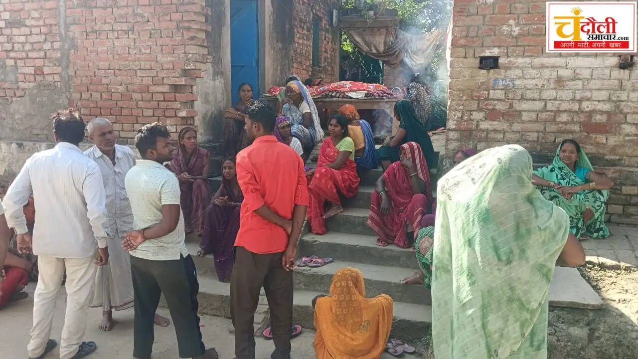 balua-chandauli-mud-slide-woman-death-one-injured-bhu-refer