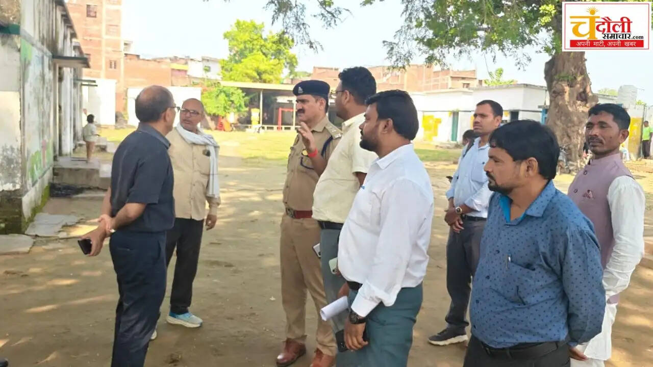 mlc-election-adm-inspection-shahabganj-booth-voting