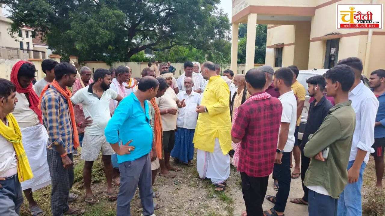 chiraigaon-phc-inspection-manoj-singh-w-cmo-alert