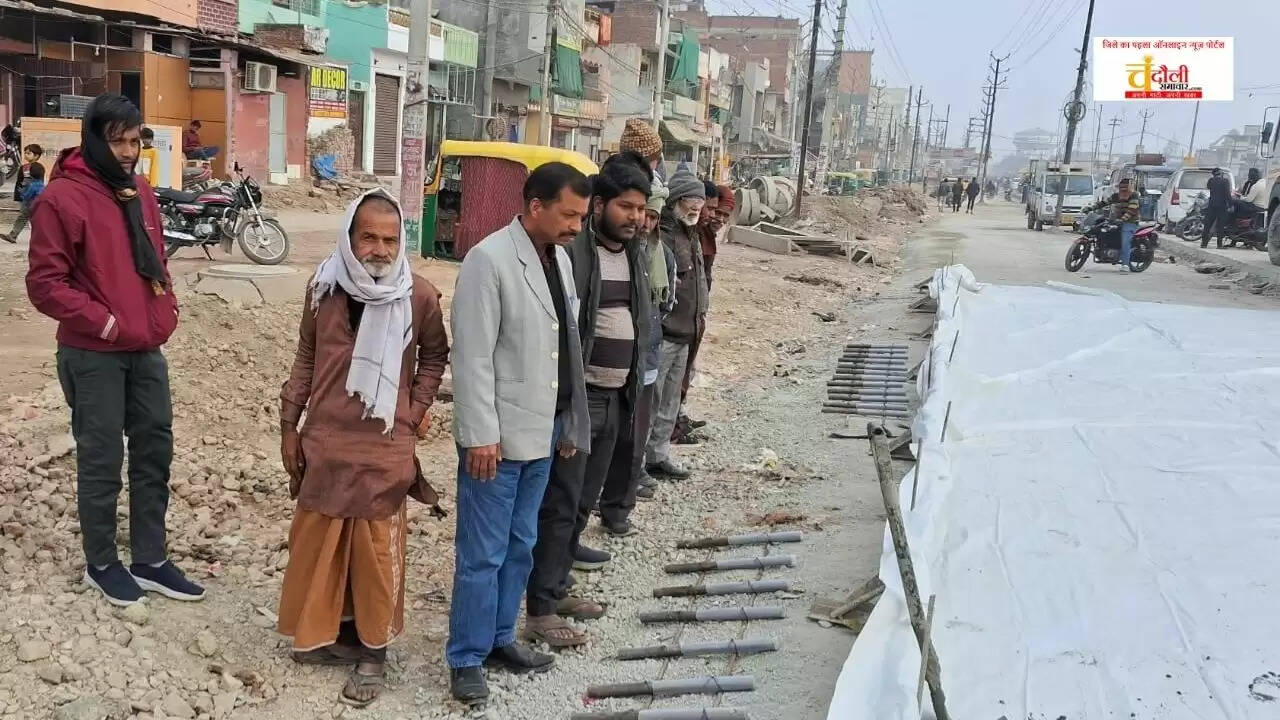 Mughalsarai six lane road corruption, PWD department iron theft news, Advocate Santosh Kumar Pathak Chandauli, Six lane road construction