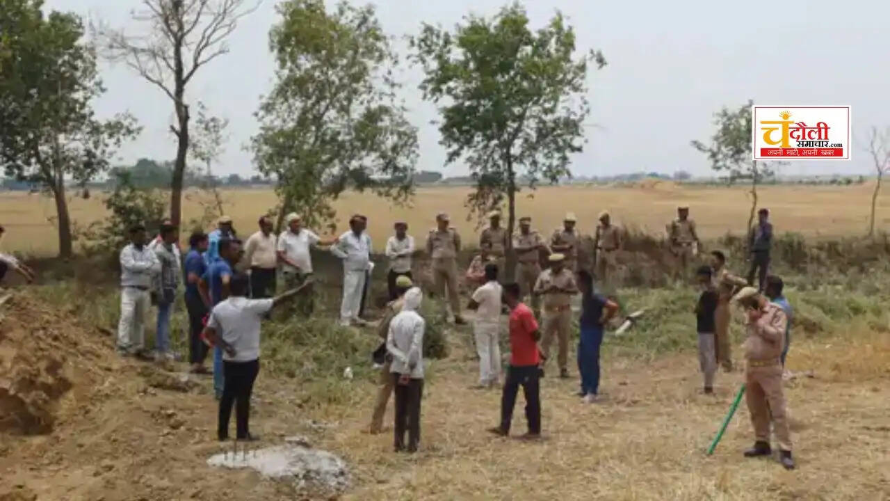 chandauli-bhojapur-police-line-construction-halted-farmers-protest