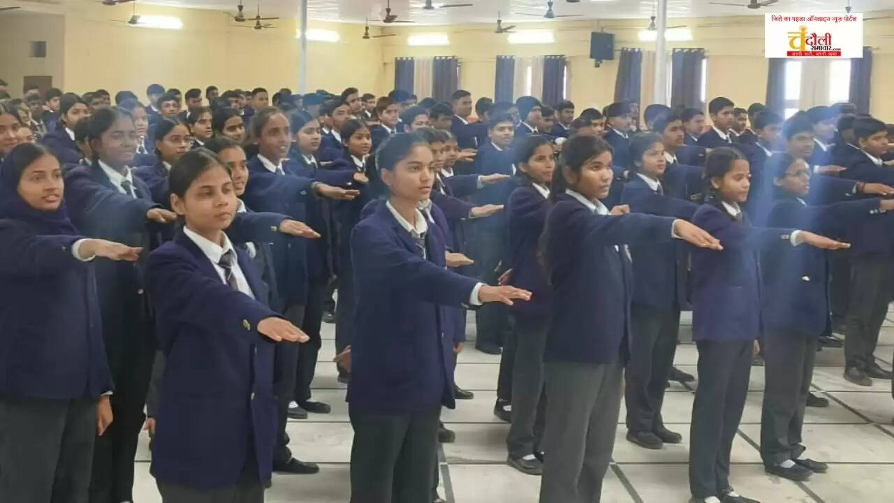 National Road Safety Month Chandauli, Transport Department school awareness program, Road safety rules for students India