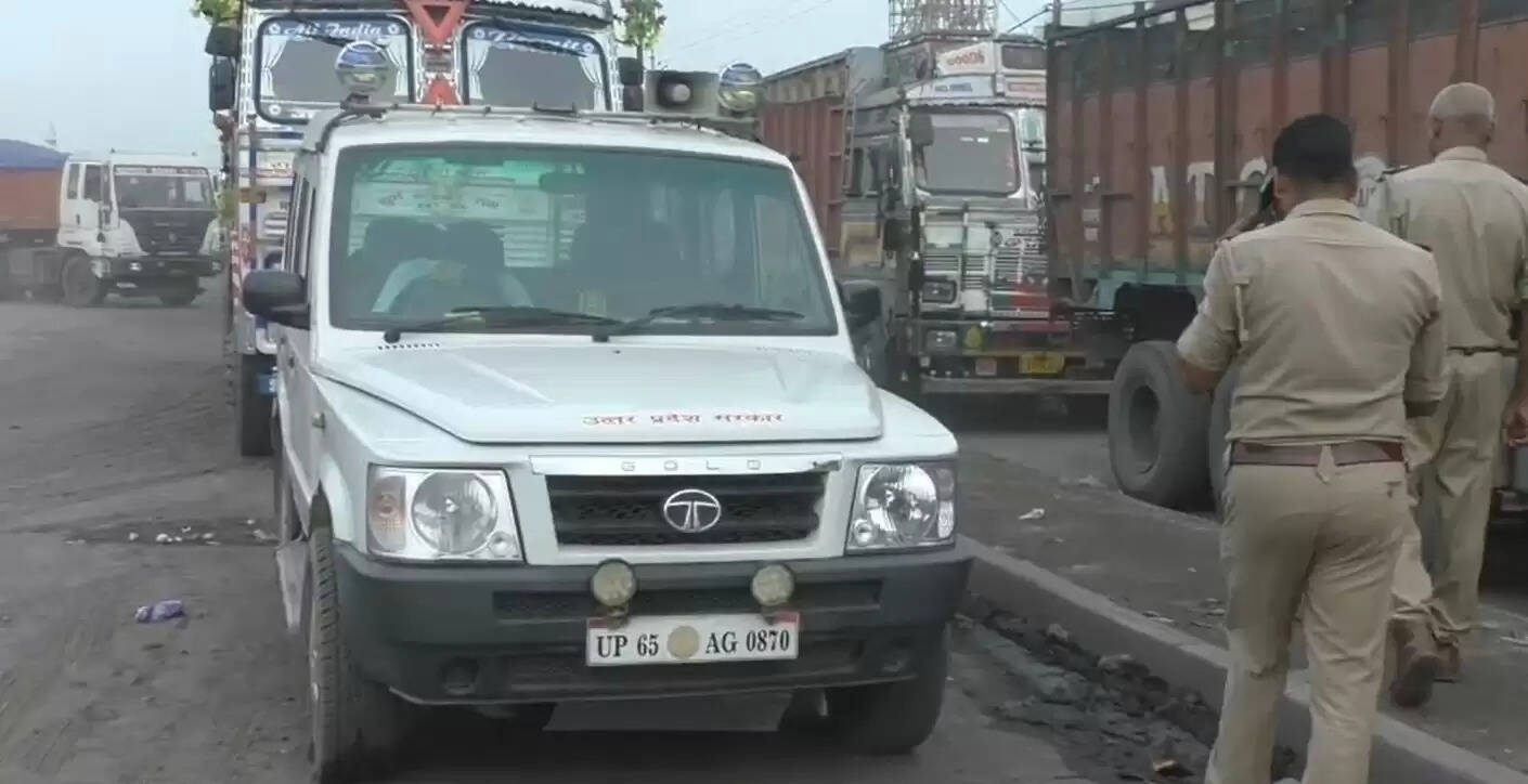 GST team stopped 
