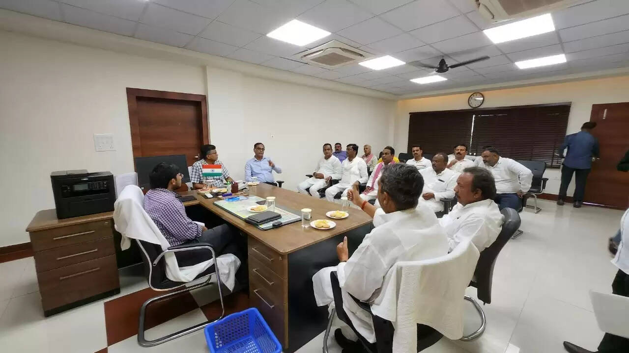 MP Virendra Singh meeting