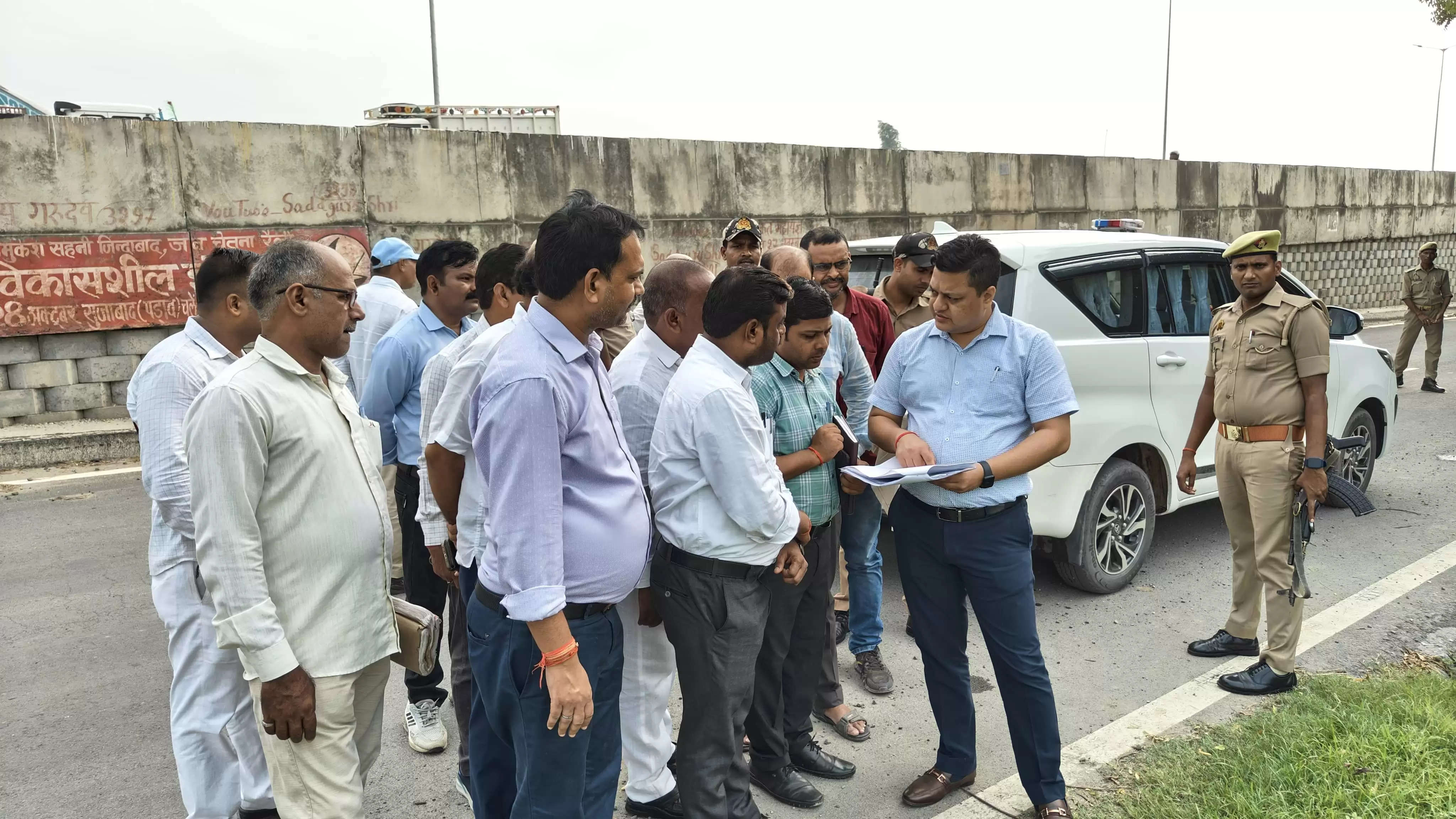 dm chandauli inspection