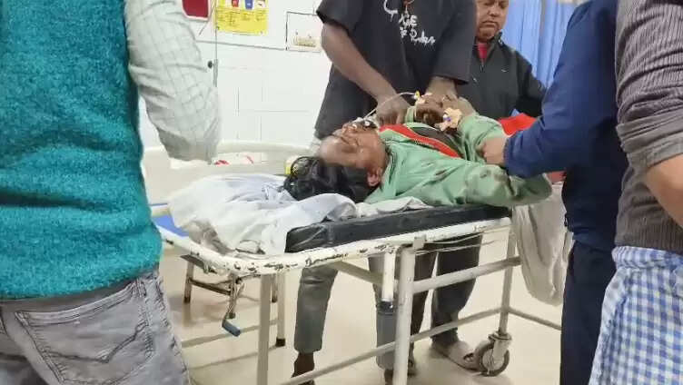 bike collided with a wall Chakia Kotwali area