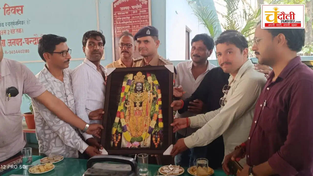 sp-akash-patel-balua-police-station-inspection