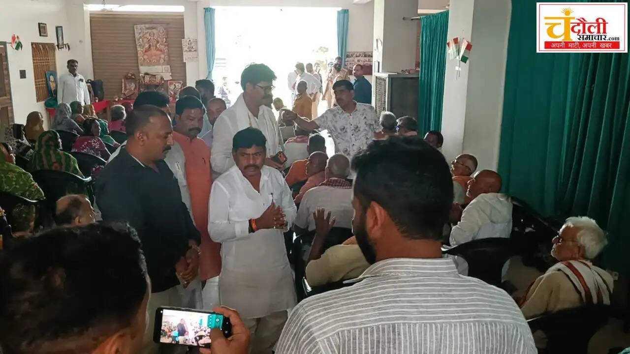 chandauli-prabhari-mantri-madhupur-old-age-home-inspection