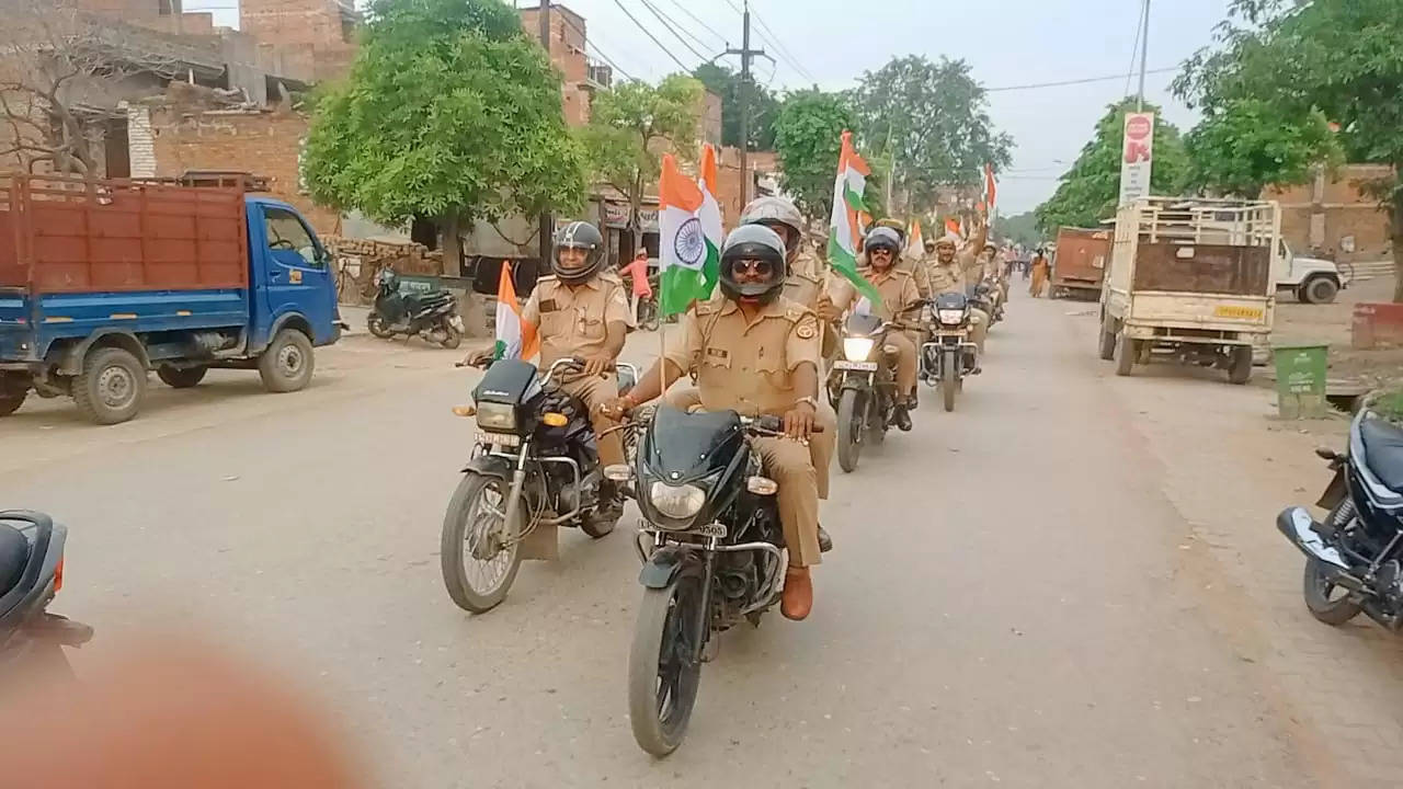 Bike Tiranga Yatra Saiyadraja Police 