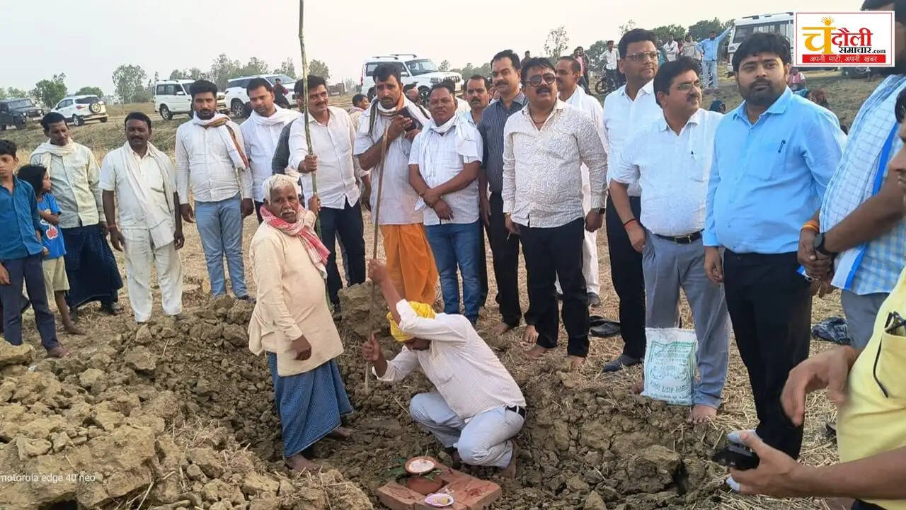 naugharh-108-cm-awas-yojana-bhumi-pujan-mazgawan