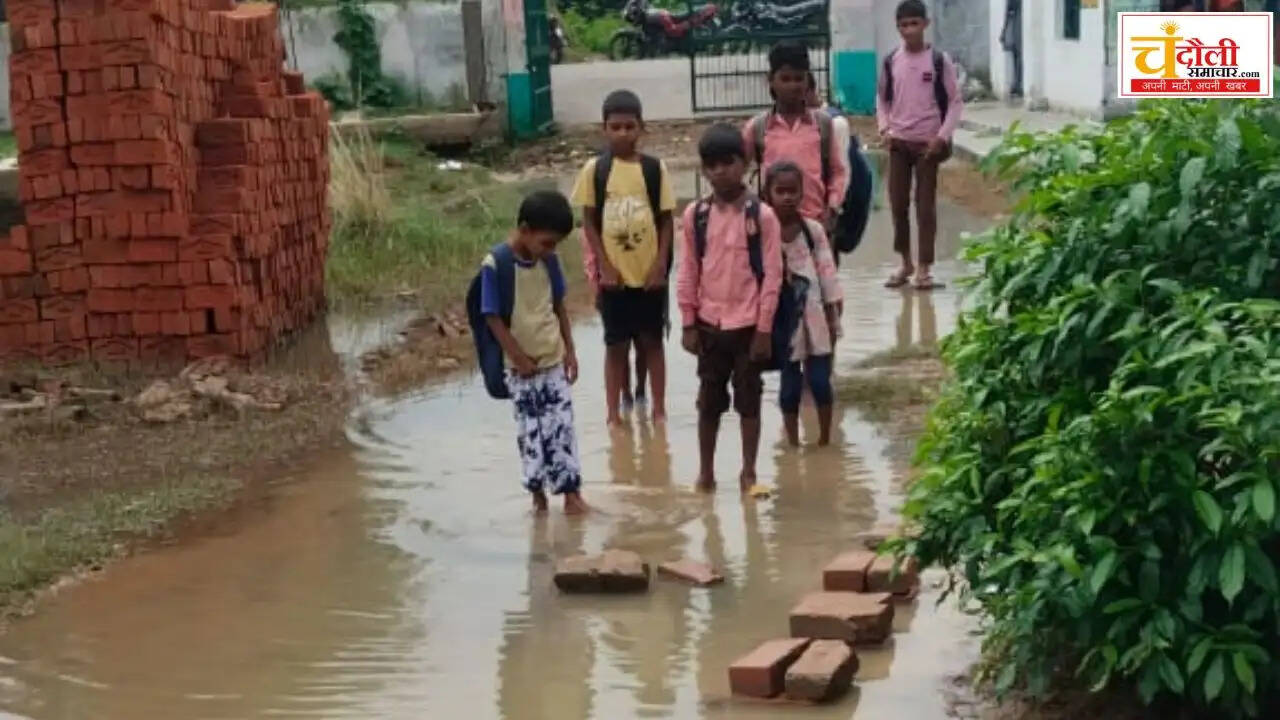 barawan-school-waterlogging-broken-boundary-wall