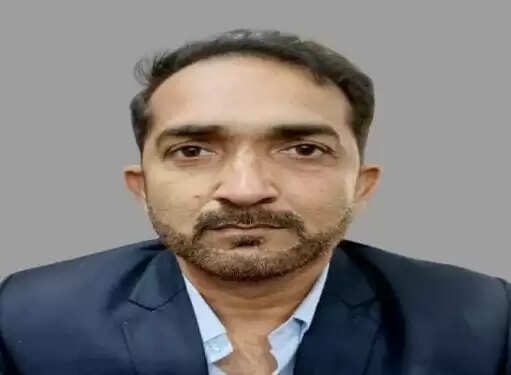 जिला पिछड़ा वर्ग कल्याण अधिकारी रत्नेश सिंह