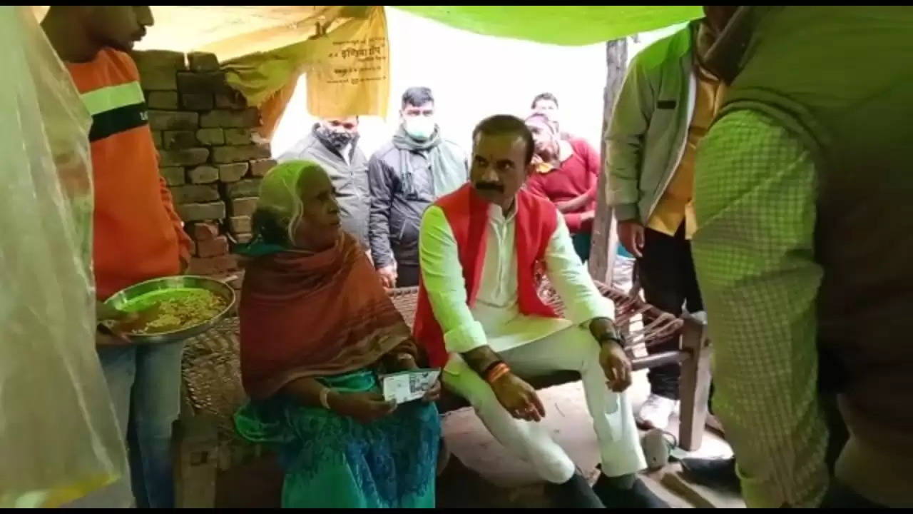 Saiyadraja BJP MLA Sushil Singh Door to Door Campaign 