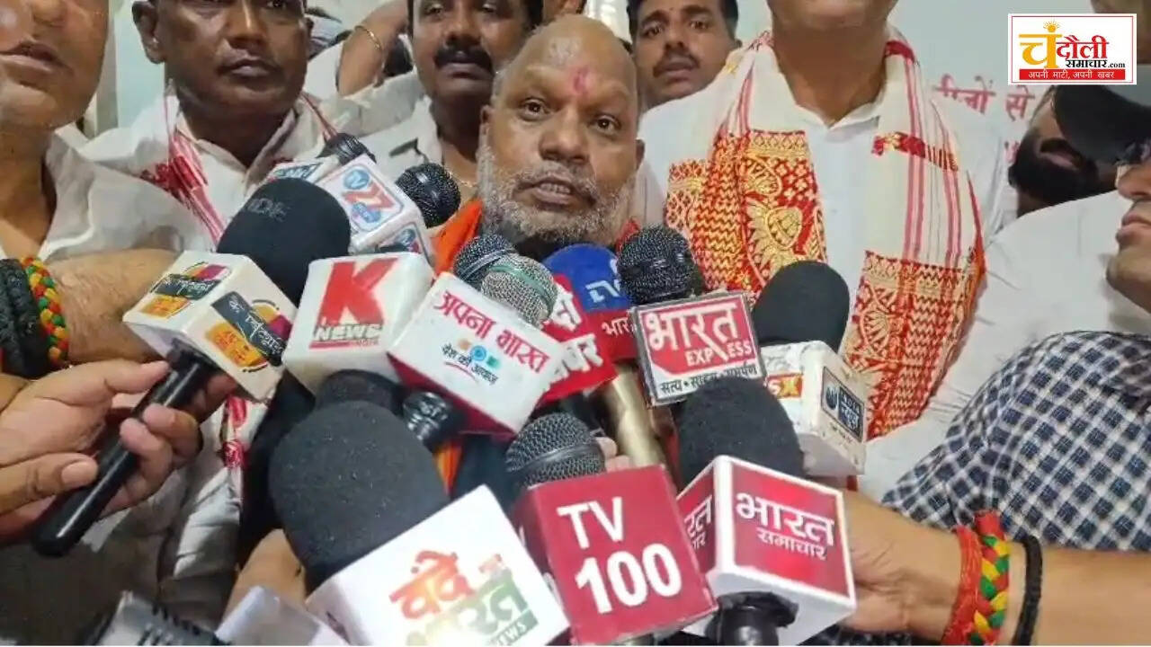 minister-hansraj-vishwakarma-meets-gargi-singh-patel