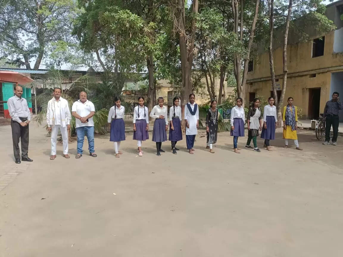 Gandhi Smarak Inter College 