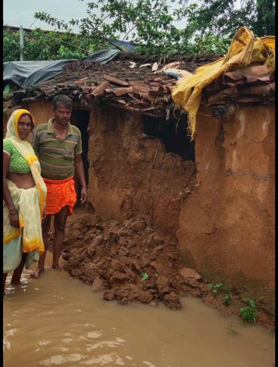 many poors houses damaged rain 