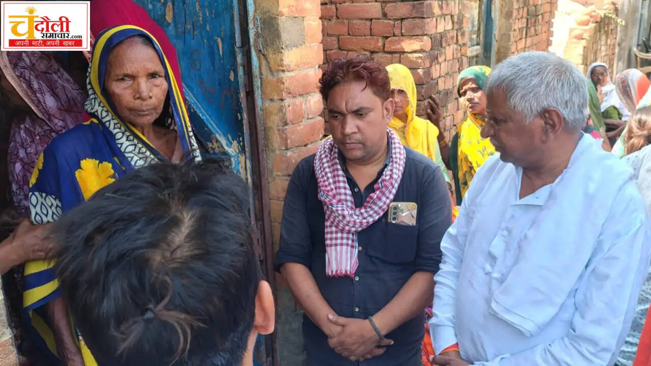 mla-kailash-acharya-helps-bereaved-family-barhaua